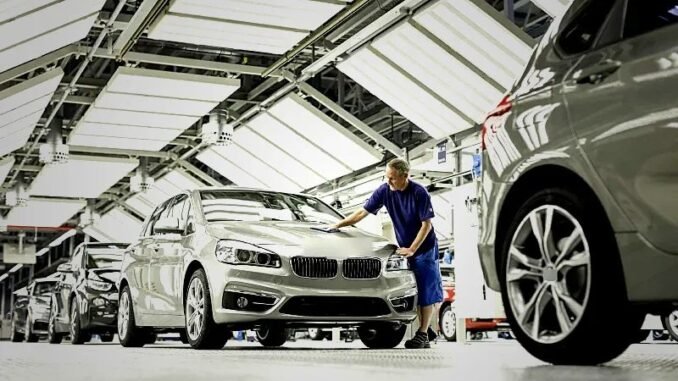 Alman Otomotiv Devi Krizi ve 8 Binin İşten Çıkarılacağı Planı - KaravanHaber